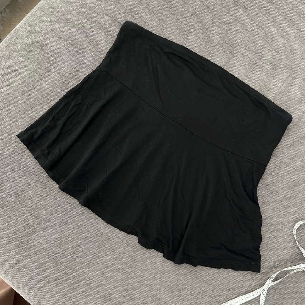 Brandy Melville Classic Black Strapless Top